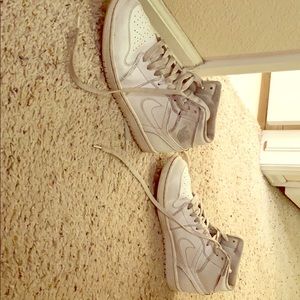 White Air Jorden 1’s